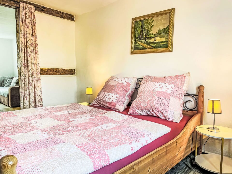 Bed, Furniture, Interior Design, Bedroom, Wall, Bed Sheet, Bedding, Wood, Floor, Flooring