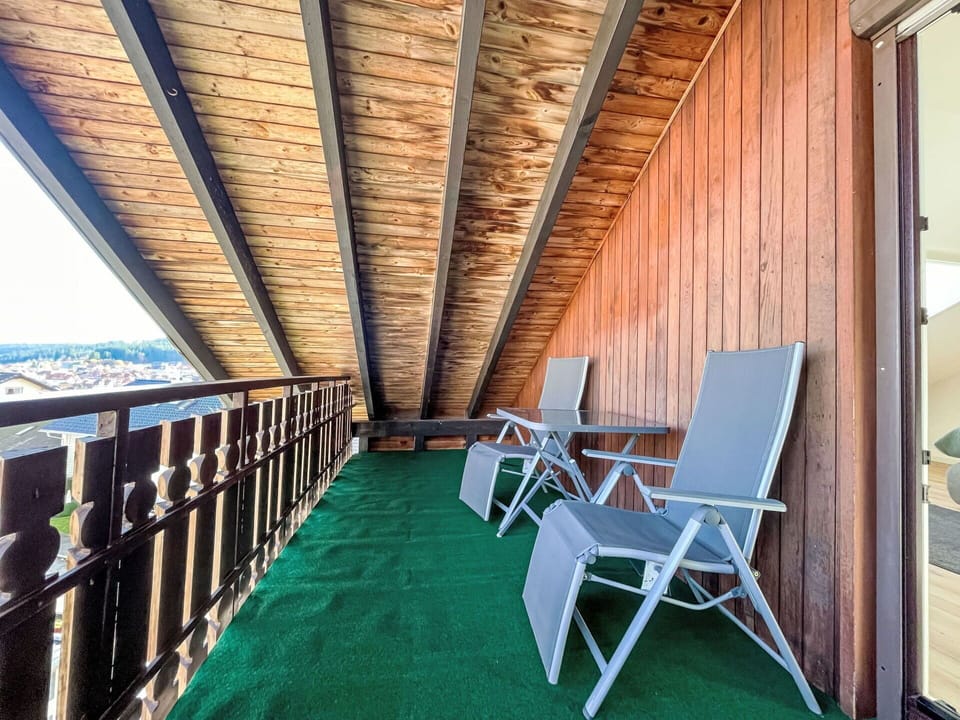 Roof, Shrub, House, Home, Cottage, Land Lot, Groundcover, Garden, Estate