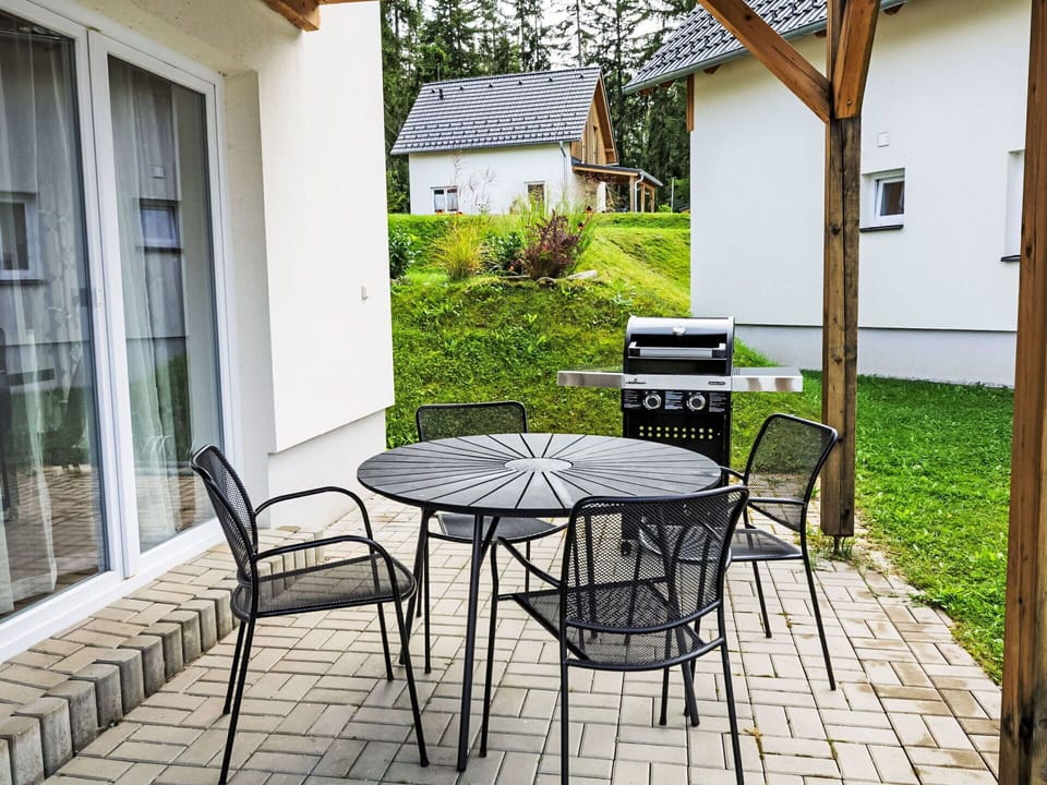 Furniture, Chair, Outdoor Furniture, Table, Outdoor Table, Kitchen & Dining Room Table, Garden, Patio, Coffee Table, Backyard