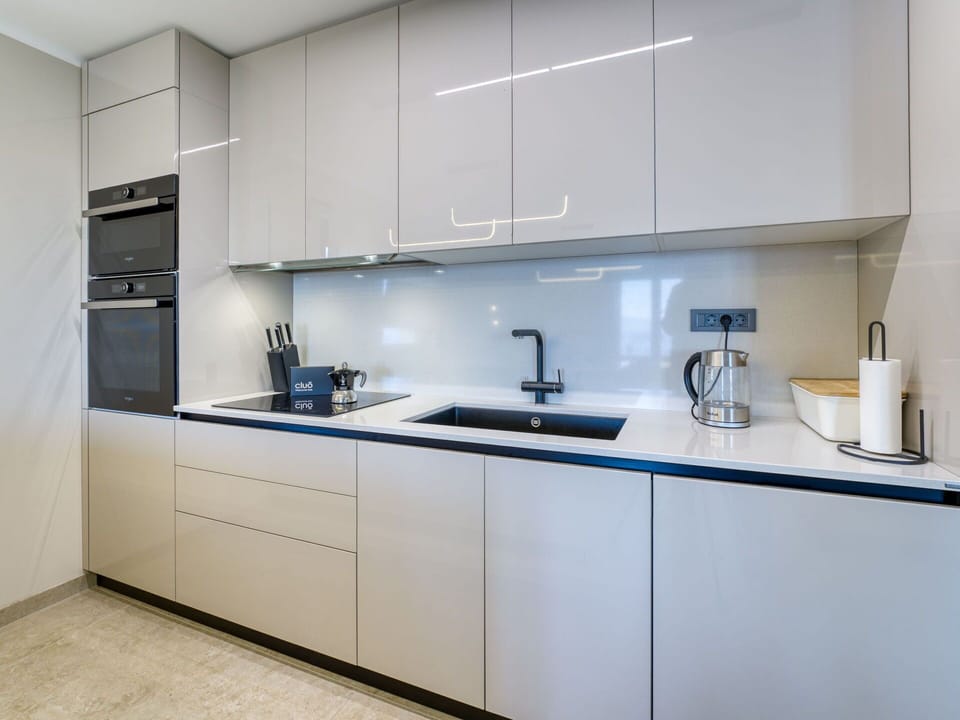 Kitchen, Kitchen Appliance, Countertop, Cabinetry, Major Appliance, Wood, Interior Design, Flooring, Floor, Home Appliance