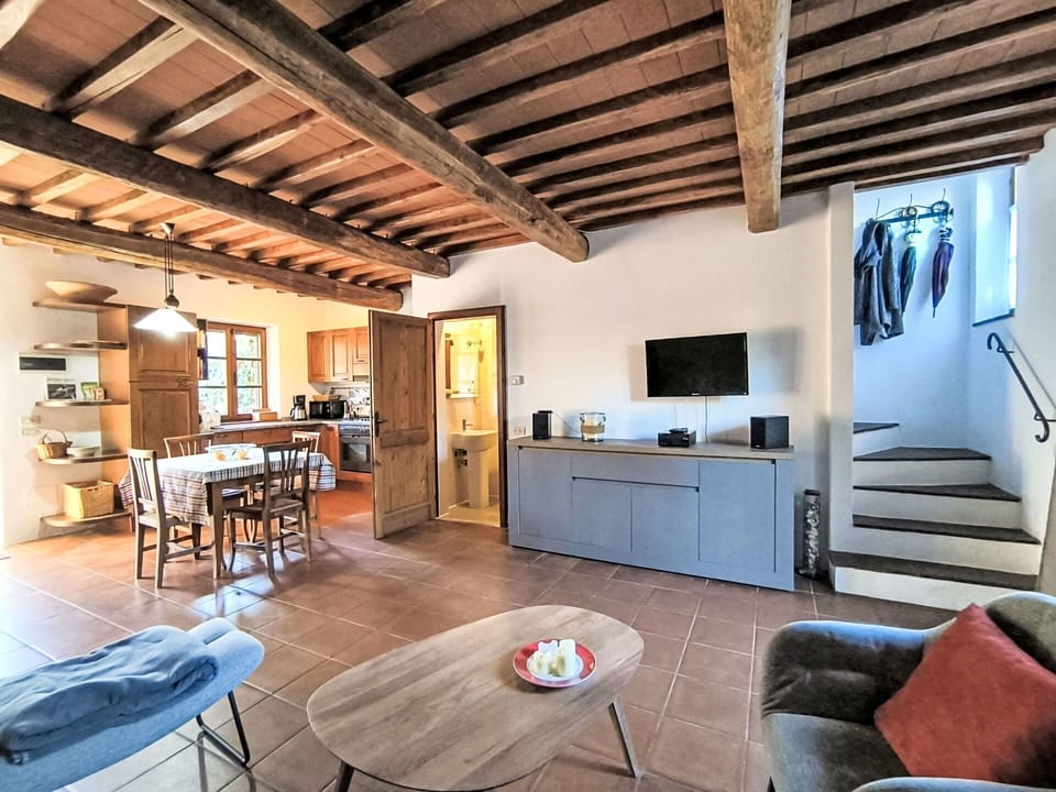 Furniture, Interior Design, Wall, Flooring, Wood, Ceiling, Floor, Table, Room, Chair