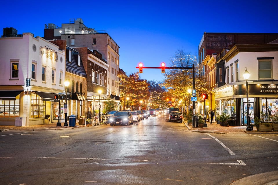 100+ restaurants within walking distance


