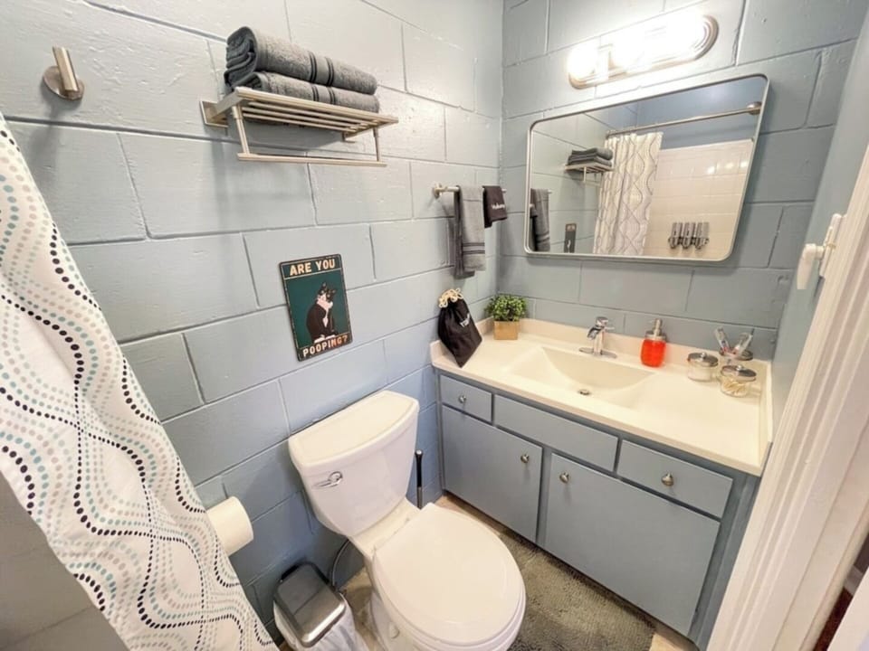 Bathroom 