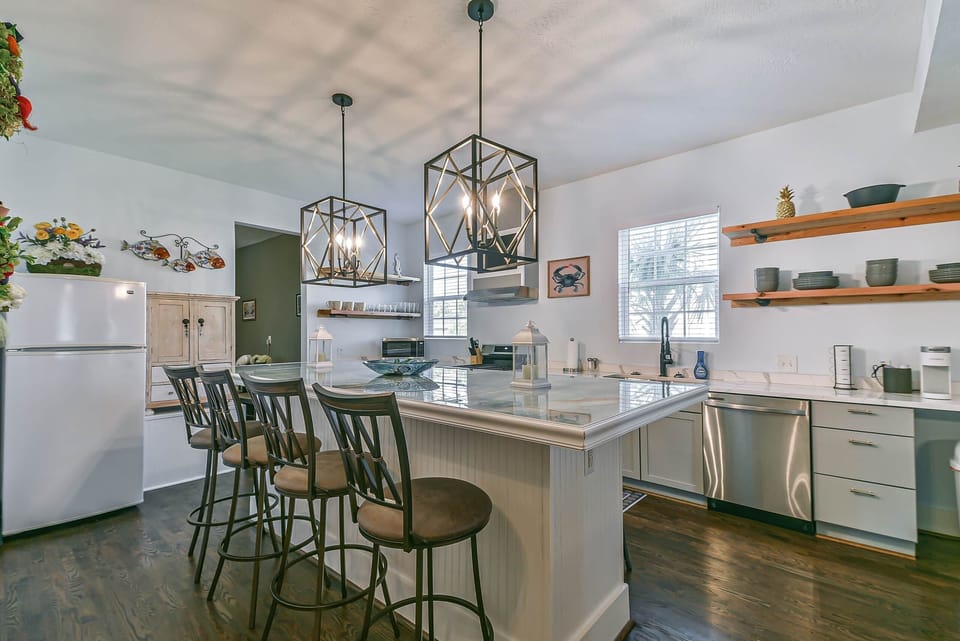 Kitchen Island!