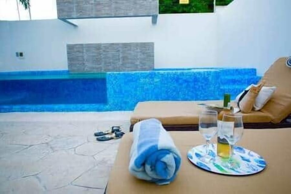 These fully reclining deck chairs are perfect for hanging around by the pool.