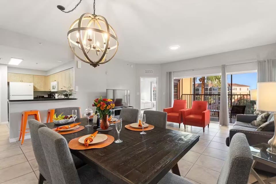 Plenty of room for the family to eat together