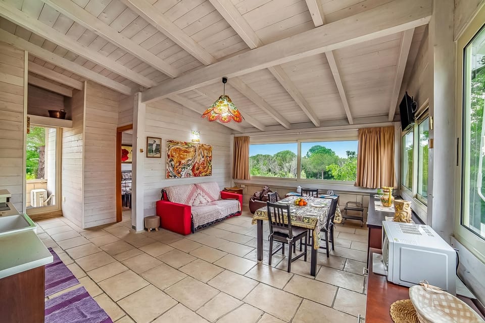 Living and dining room