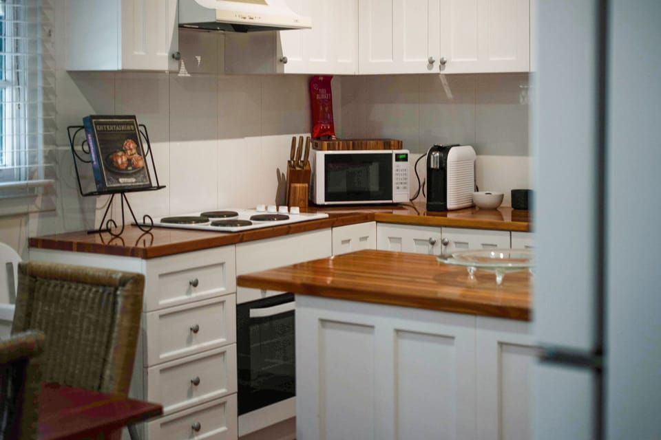 Kitchen + Coffee Machine + Slow Cooker
