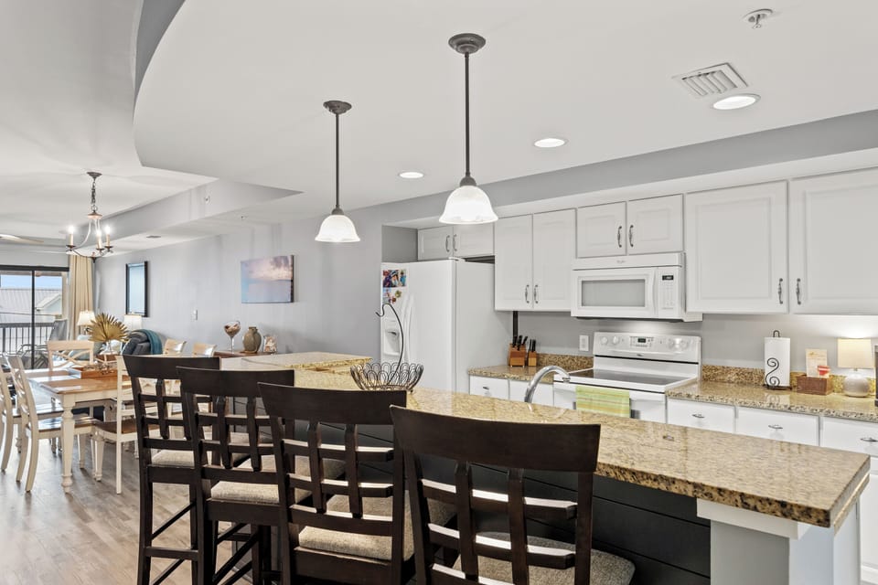 Kitchen view (2) with Bar seating 