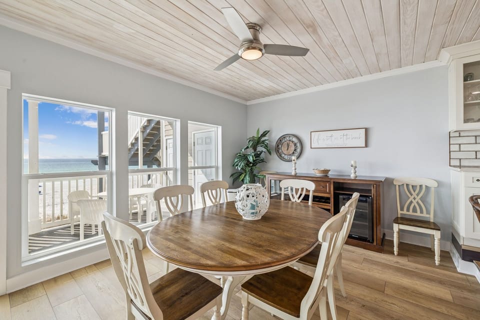 Dining Area - Seating for 6 + Wine Fridge