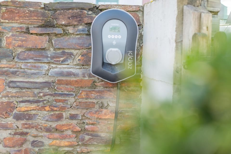 EV Charger 