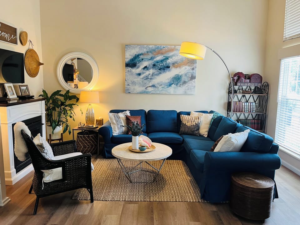 Living room
Is large and inviting