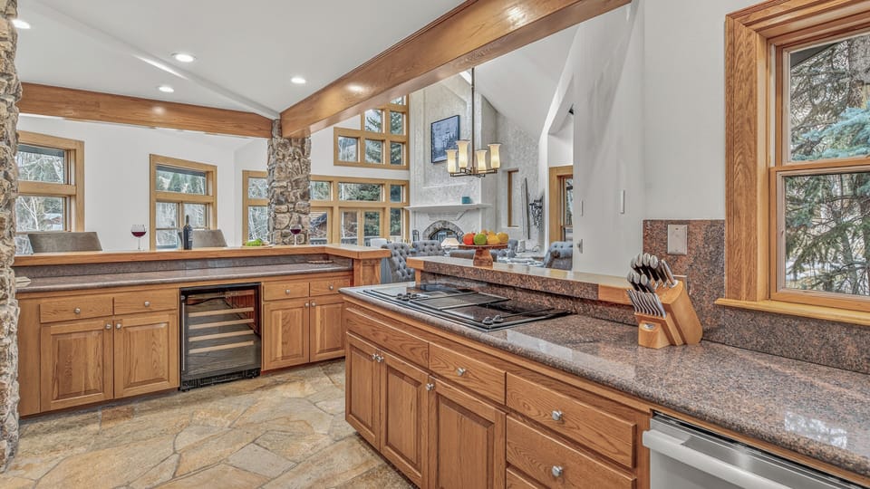 Kitchen, Main Level