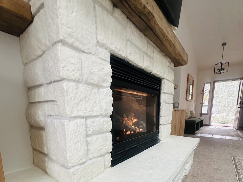 One click gas fireplace 