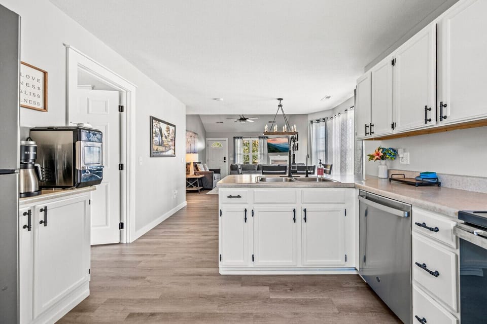 There are never too many cooks in this kitchen