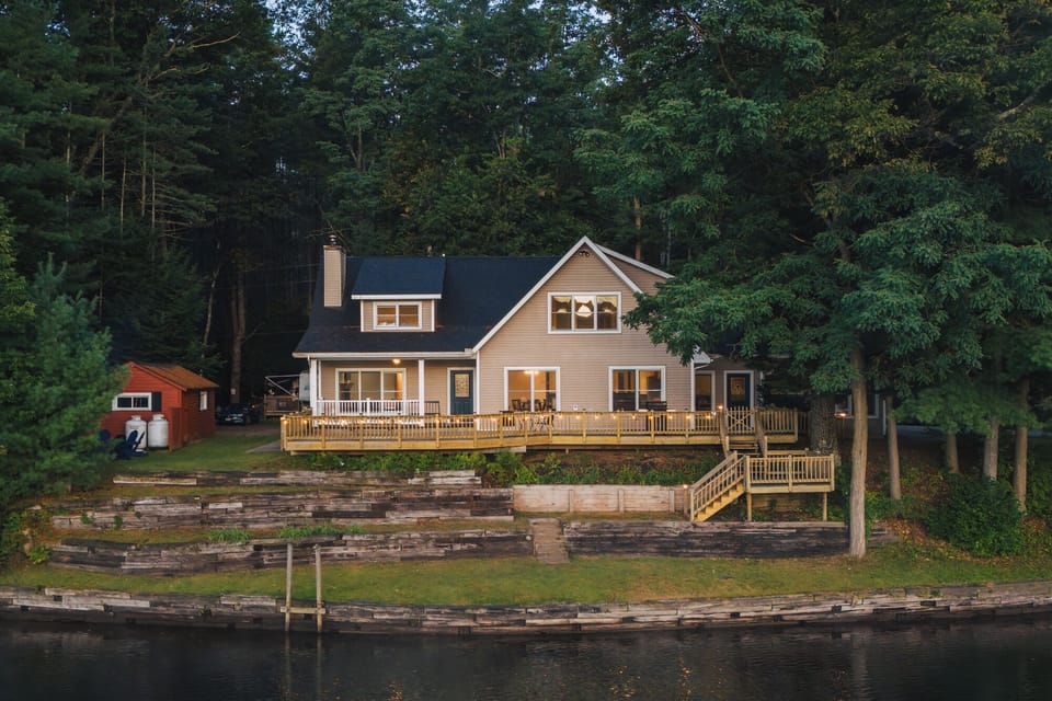 Riverfront Cabin with an expansive deck in the Adirondacks