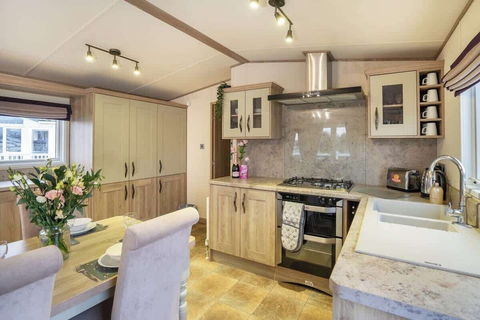 Stylish open-plan living with serene views, soft furnishings and a warm, inviting ambiance — your perfect retreat awaits.