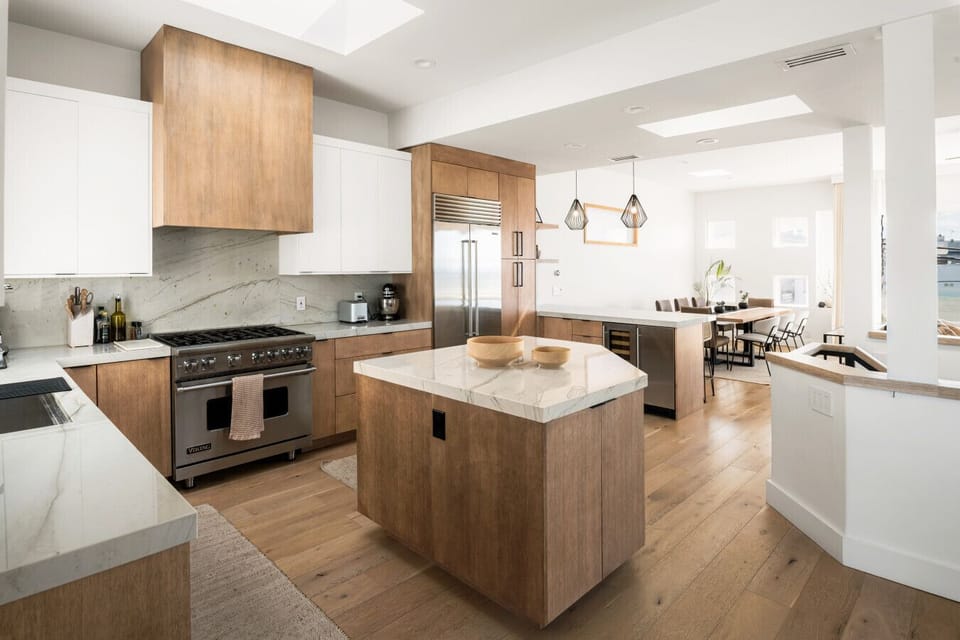 Fully equipped kitchen ready for your home-cooked meals.
