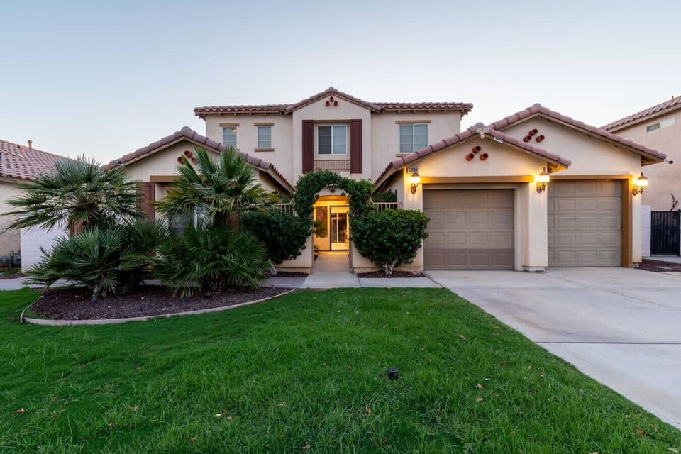 Front of Home with Ample Parking