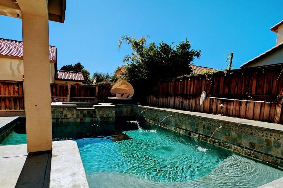 Water Accents