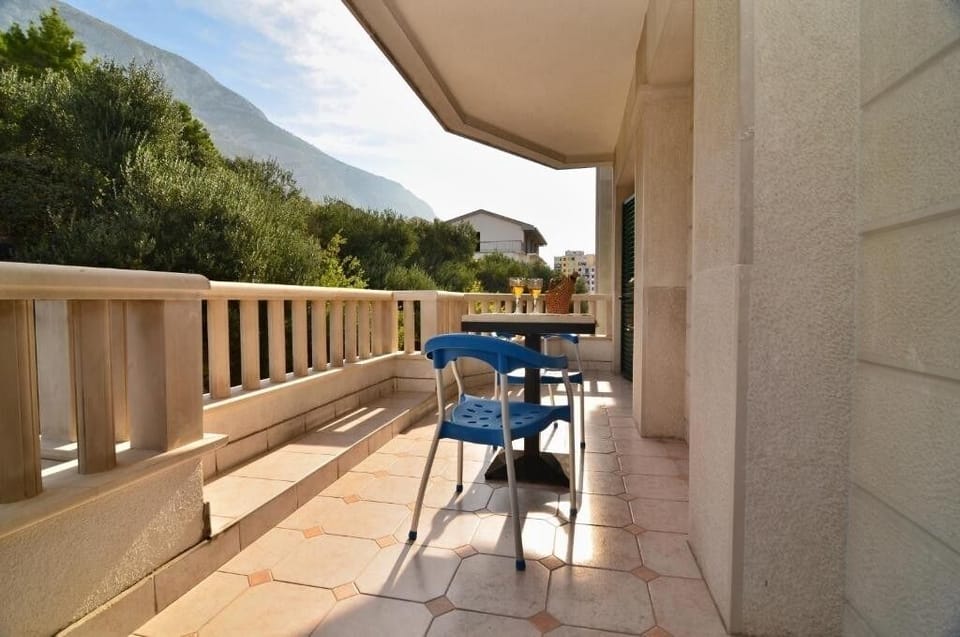 Balcony 1