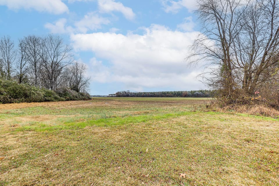 Spacious Yard | Hunters Welcome