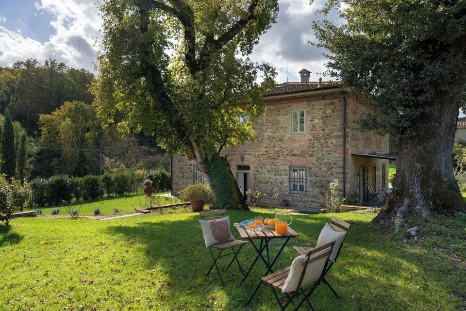 Building Exterior, Main Entrance, Outdoor, Pool