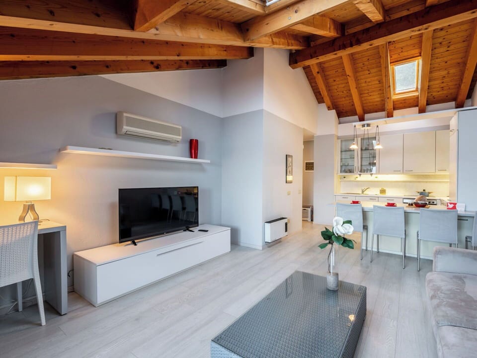 Interior Design, Ceiling, Flooring, Room, Floor, Apartment, Living Room, Couch, Chair