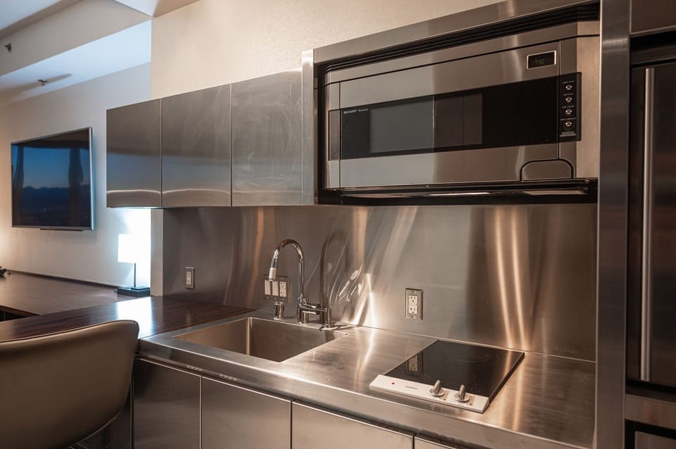 Kitchenette Area