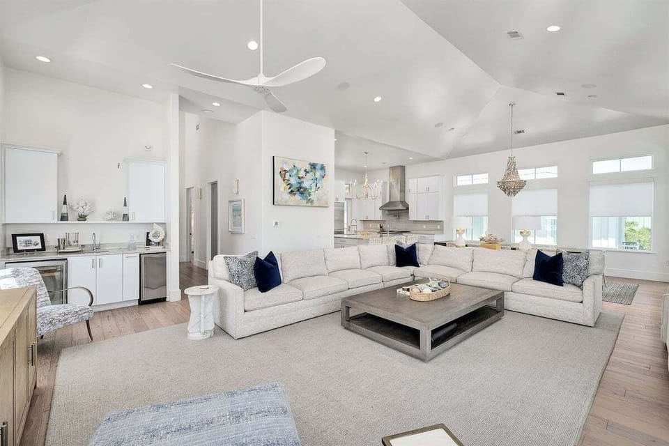 3rd Floor Living area