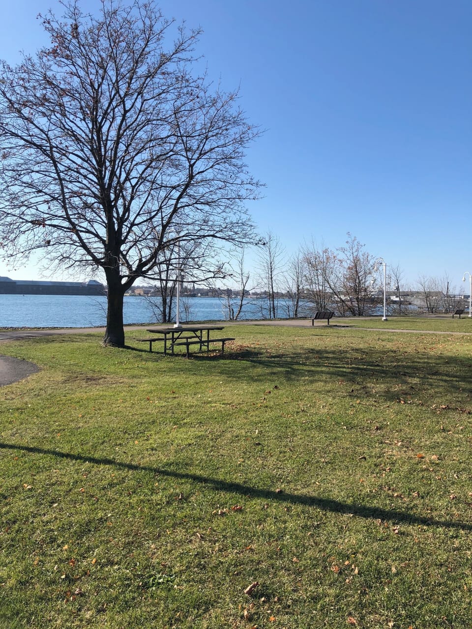 Waterfront Trail 1.5 blocks away