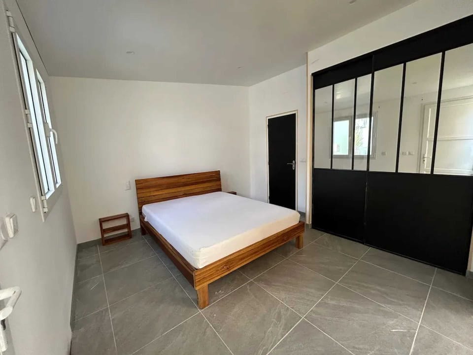 Double bed