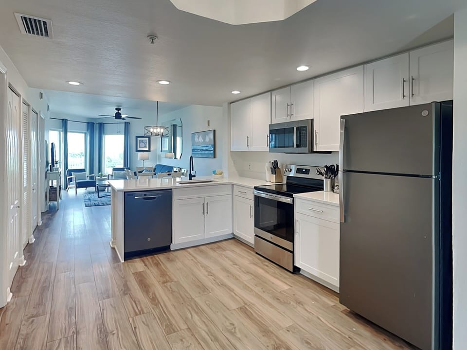 Fully Equipped Kitchen with Stainless Steel Appliances
