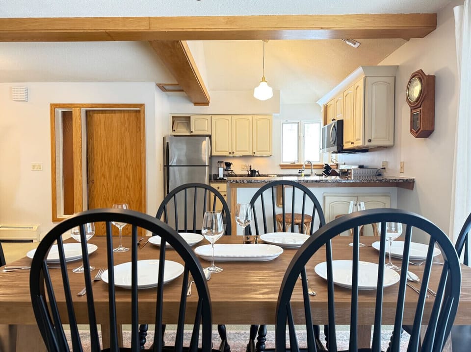 Enjoy a home-style dining experience in this cozy setup.