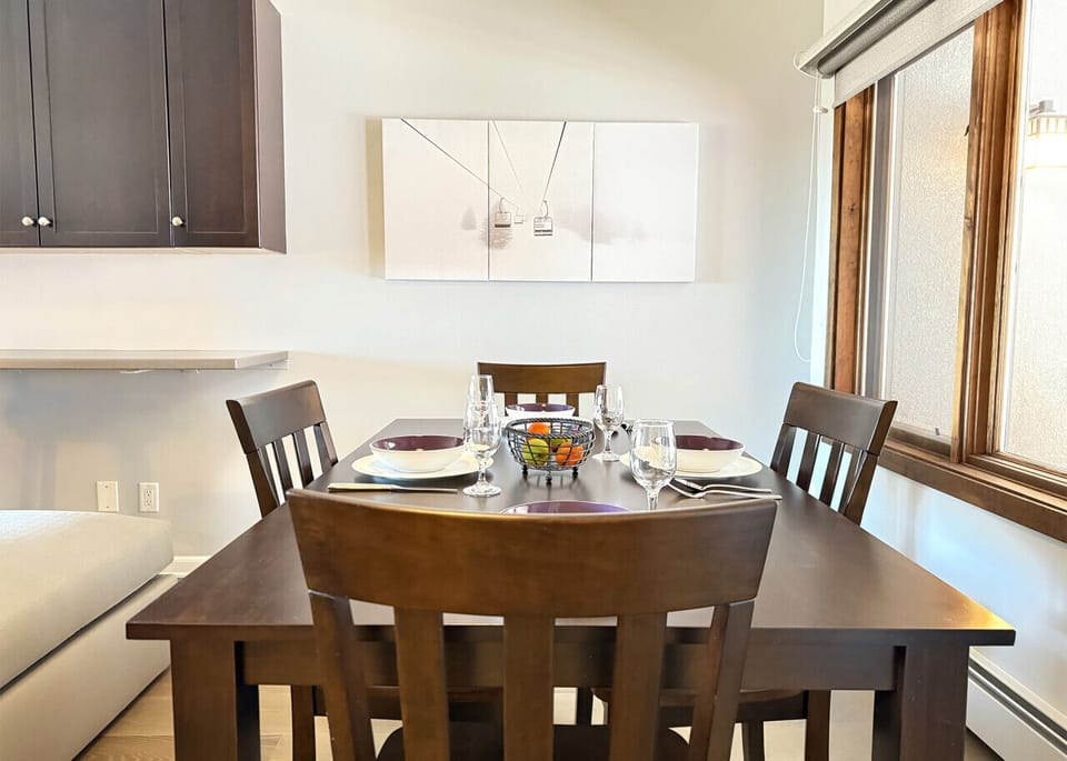 A cozy dining space to enjoy your meals.