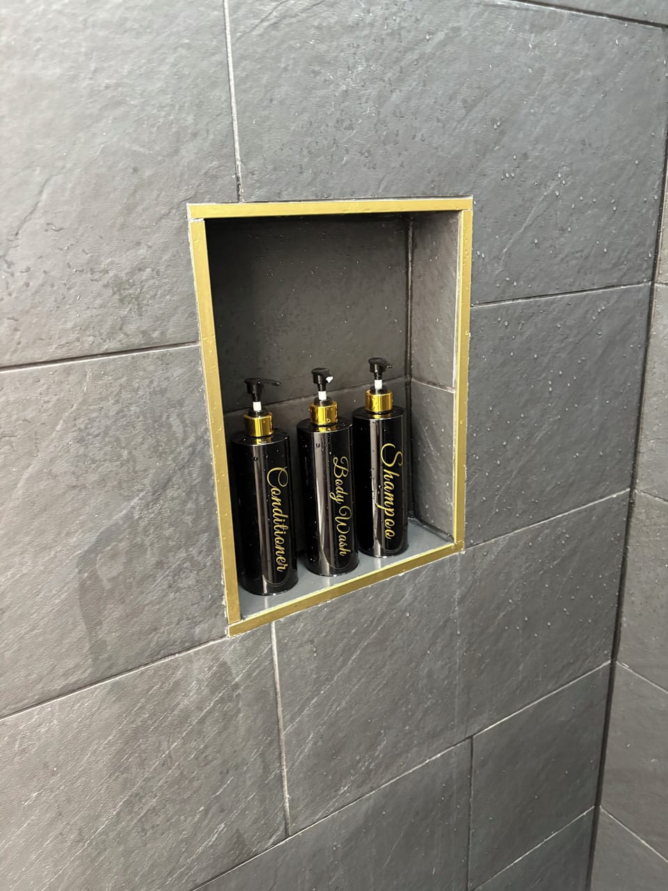Bathroom amenities