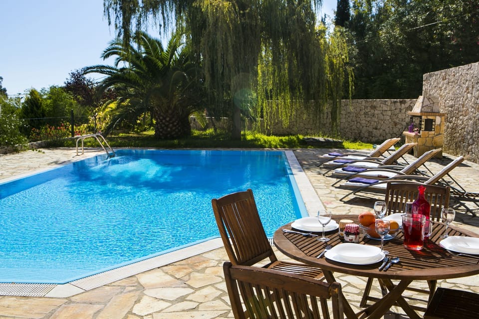 Relax by the beautiful swimming pool%2E