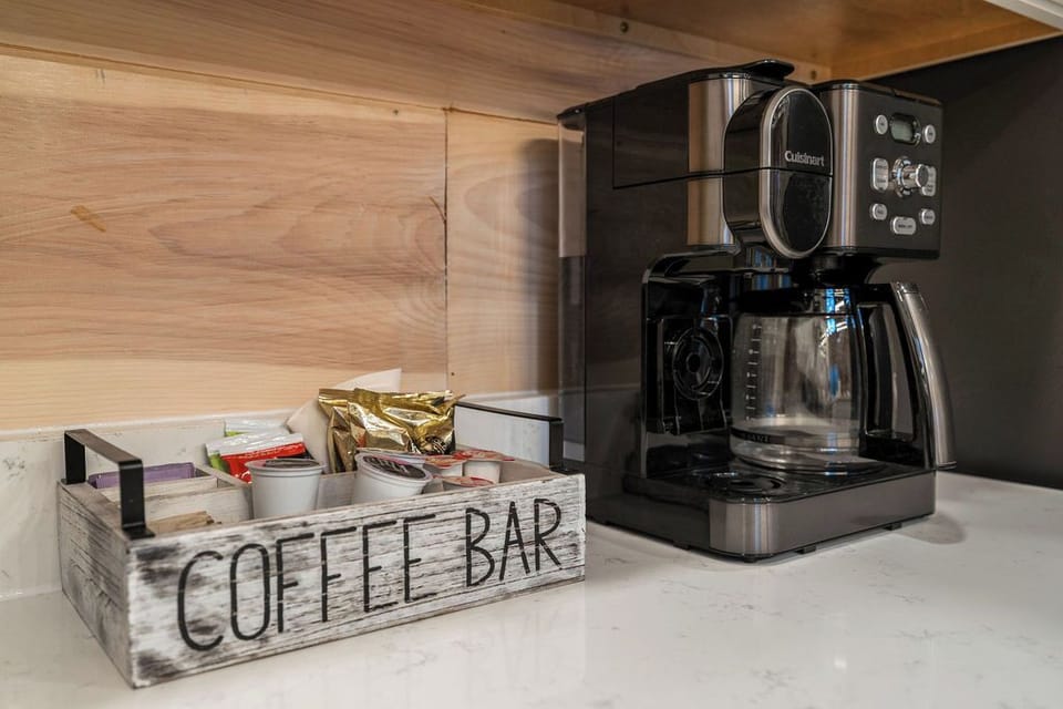 Coffee Bar with option of K cup or carafe