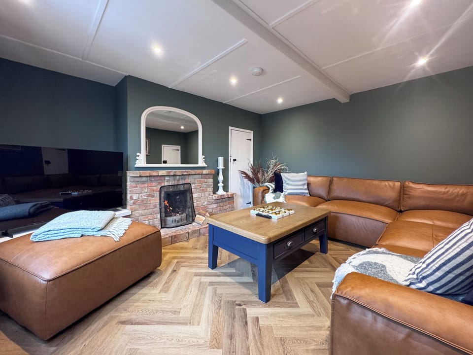 Living room | Hill House - Lilac Retreats, King&rsquo;s Lynn