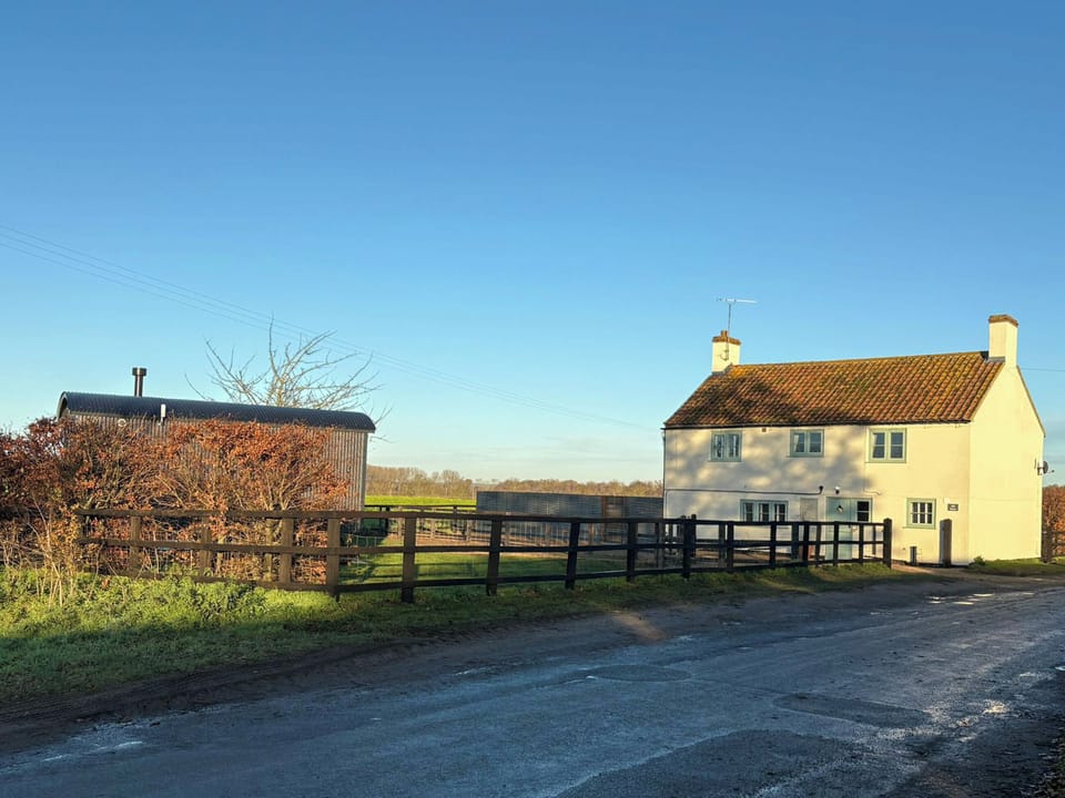 Outdoor | Hill House - Lilac Retreats, King&rsquo;s Lynn