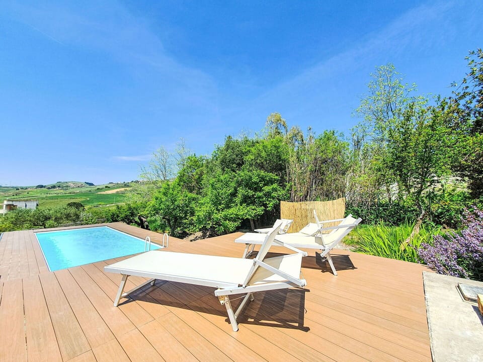 Outdoor Furniture, Furniture, Shade, Chair, Sunlounger, Garden, Deck, Eco Hotel, Outdoor Table, Resort