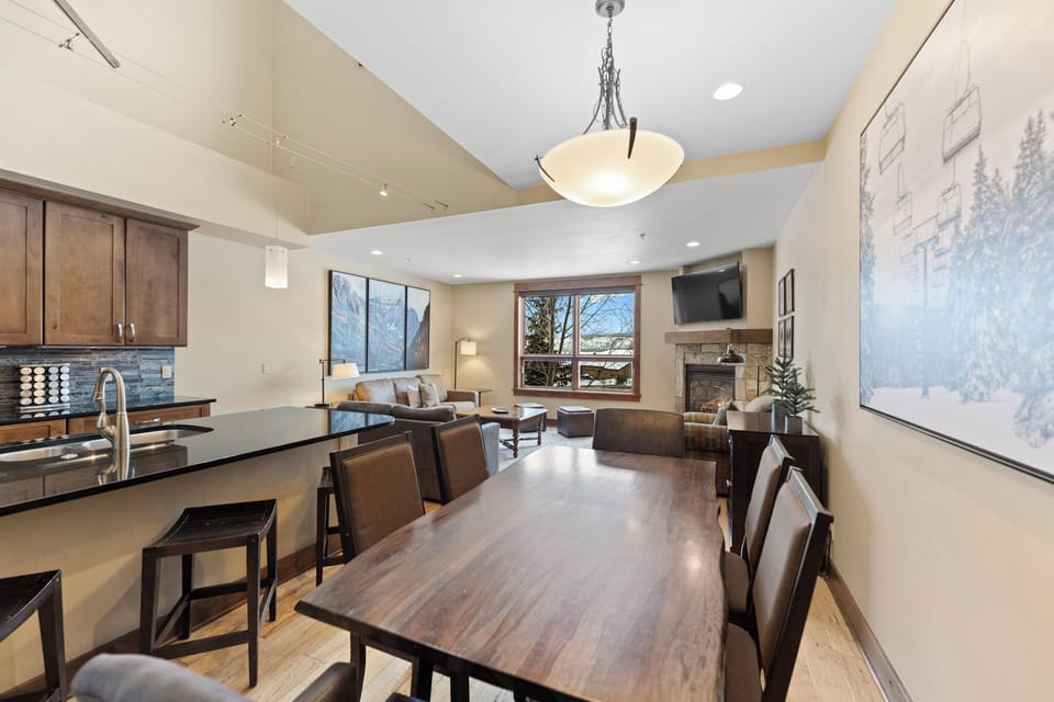 Dining table with seating for 6.