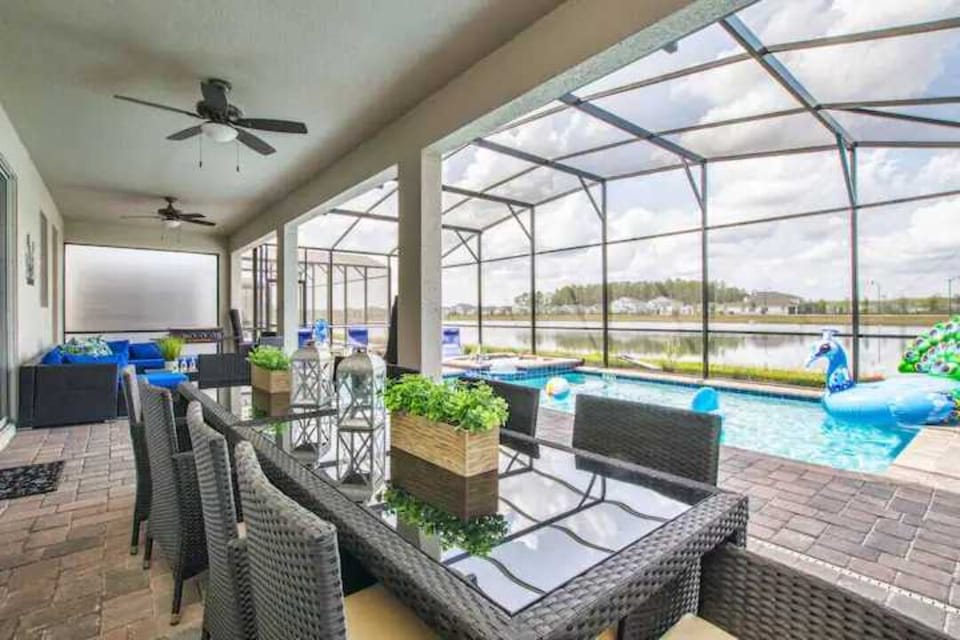 A great place to relax after a long day at the parks on our private lanai