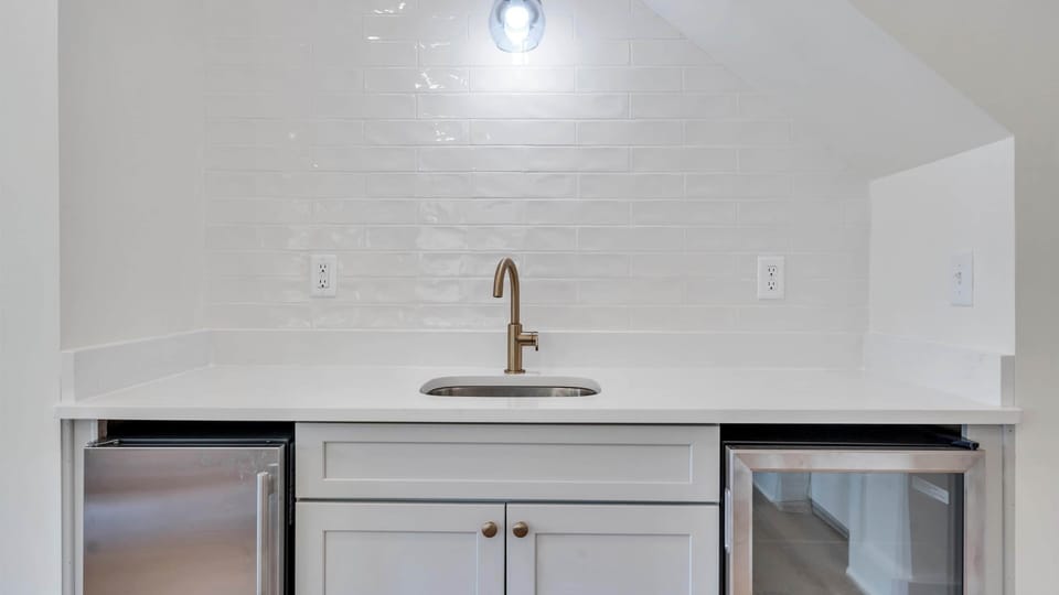 Lower Wet Bar