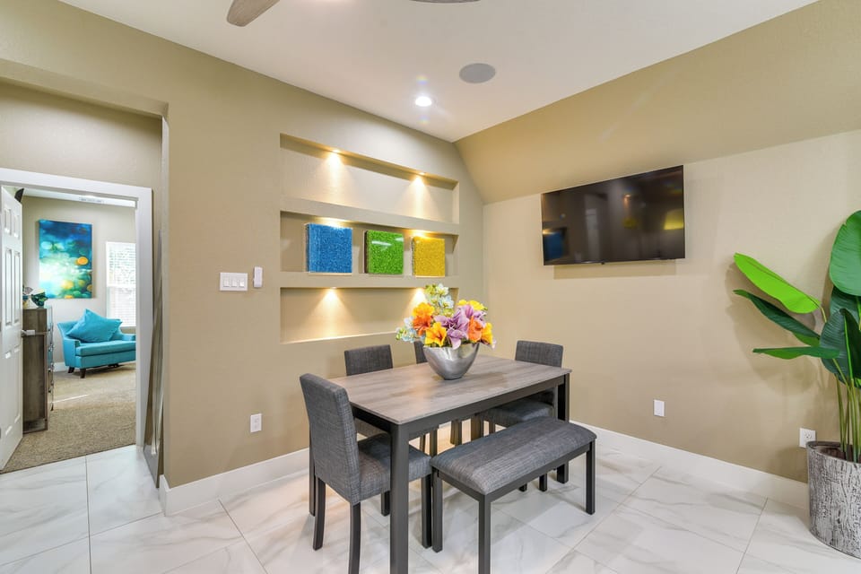 Dining Area | 1st Floor