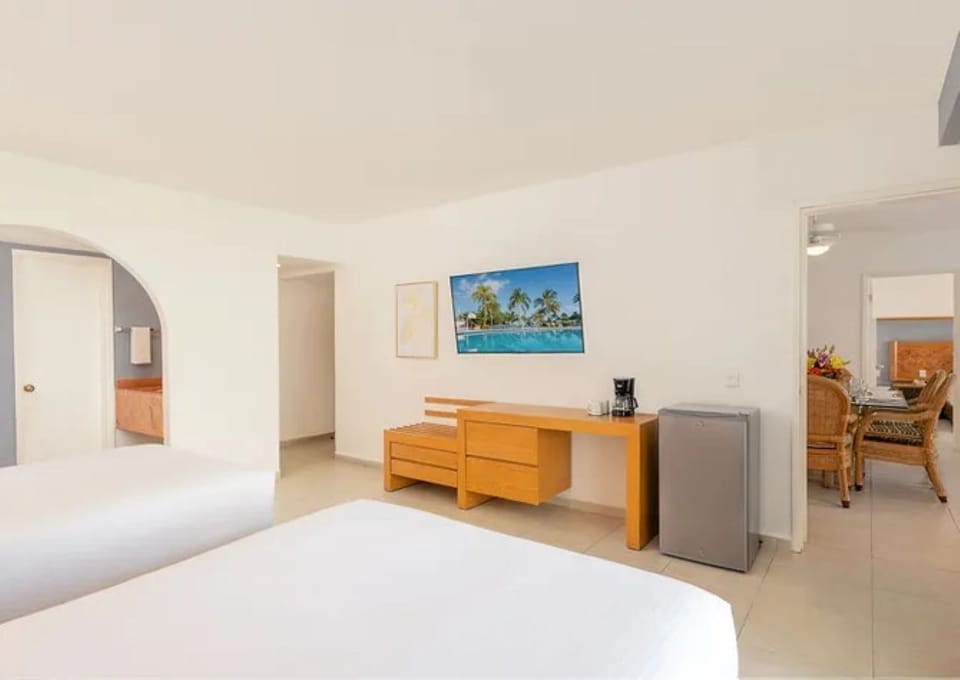 Spread out comfortably with extra beds and breezy open space.