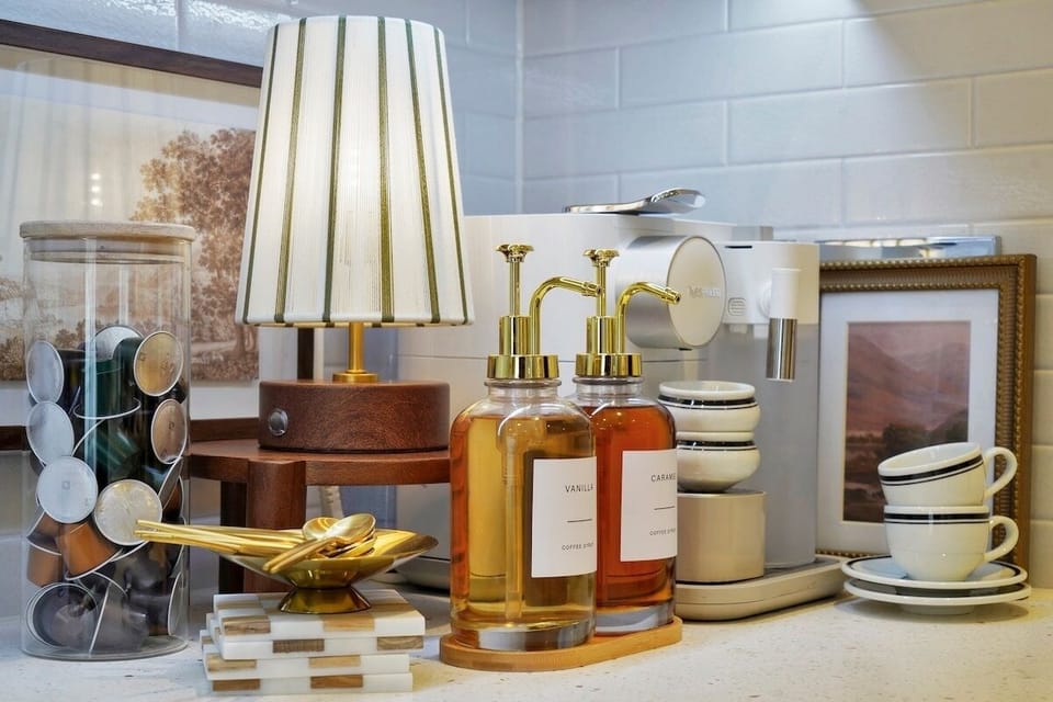 A high-end modern kitchen with state-of-the-art amenities!