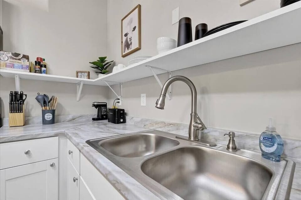 Fully equipped with modern appliances to make your stay comfortable.