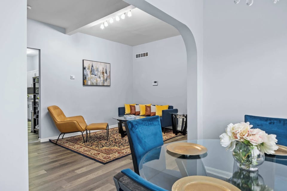 Dining Area: Stay productive and comfortable. Ample seating for working or eating. Essential functionality for extended assignments. Your easy living basecamp awaits.