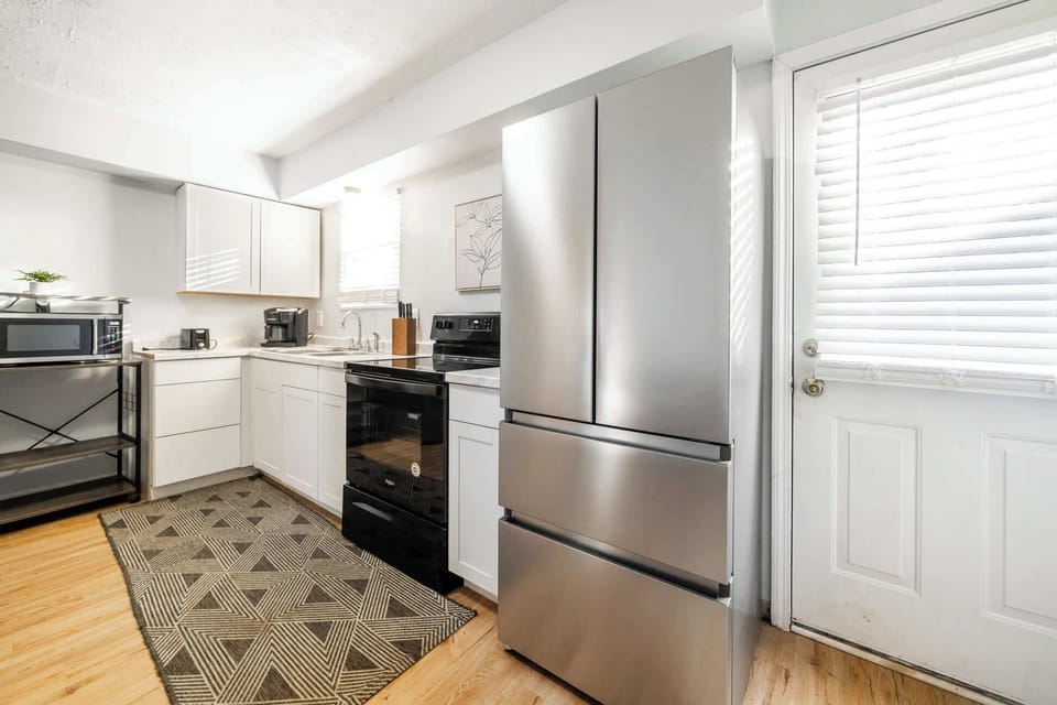 Kitchen: Our kitchen comes with all the essentials you need to prepare delicious meals during your stay. 